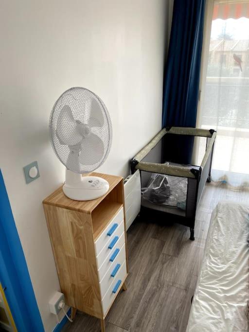 Logement Cosy, Situe Entre Ciel Et Mer Vence Exterior foto